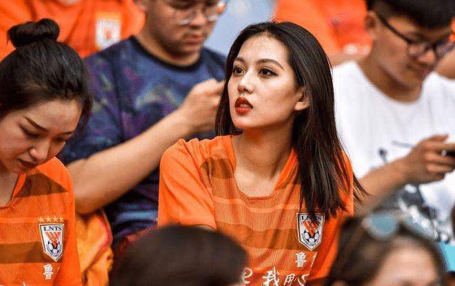 我和漂亮少妇的销魂性事