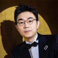 我和亲女在火车上做爰